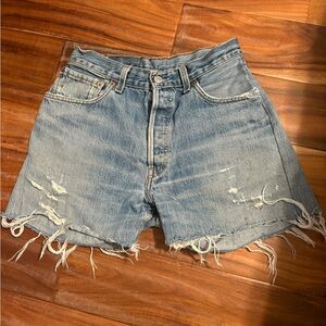 Levi’s 501 Distressed Cutoff Denim Shorts Raw Hem Vintage Wash